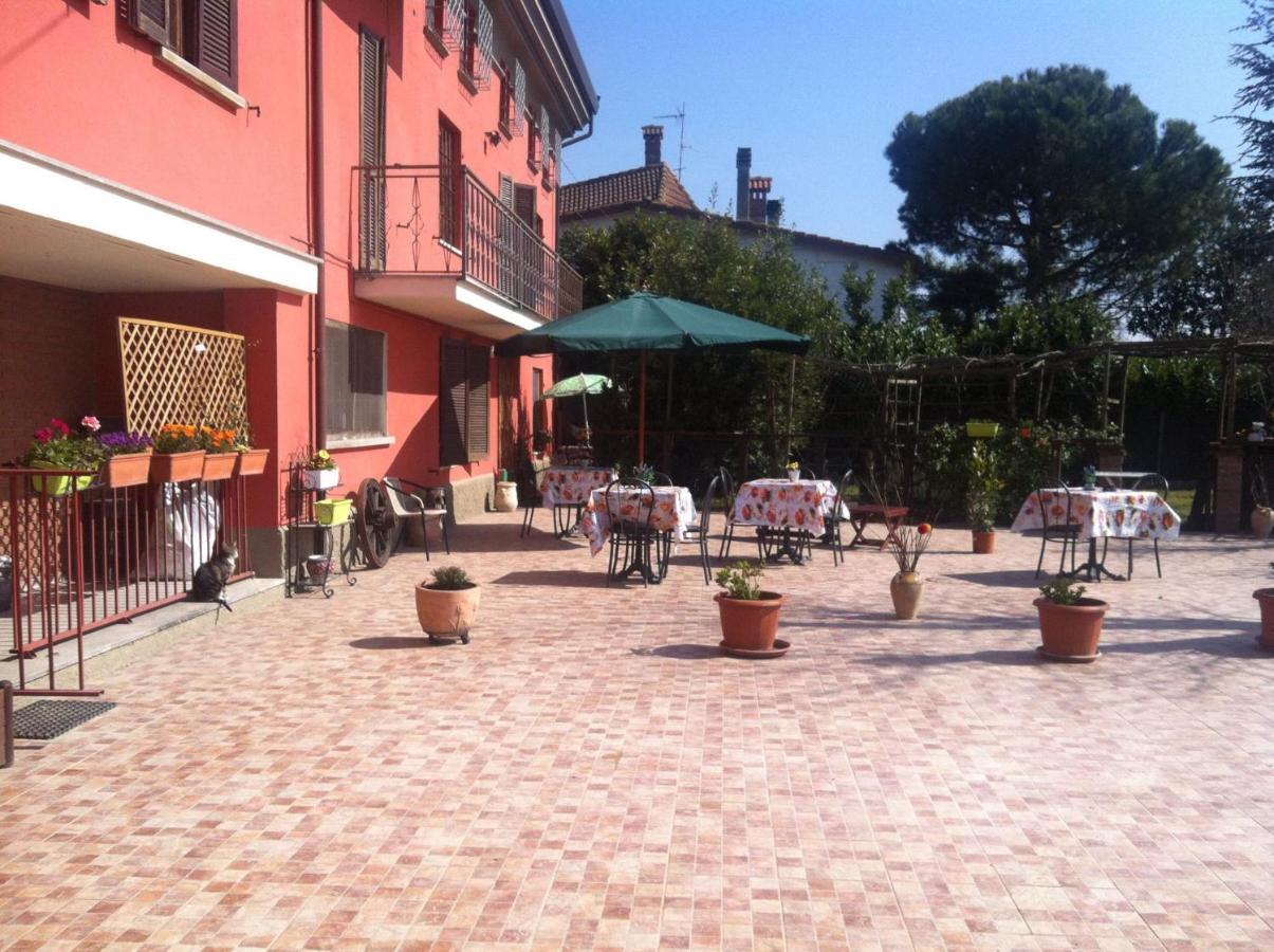 Agriturismo E Az. Agricola Ma.Mi Сале Экстерьер фото